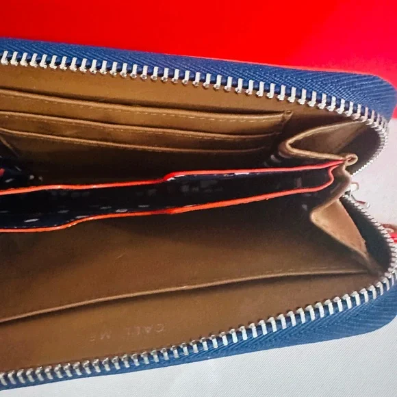 STELLA & DOT ~ Navy and White Striped Wristlet w/Red Trim Tan Strap and Interior - Picture 6 of 8